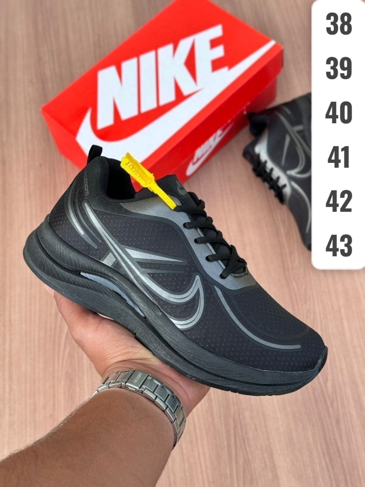 Zoom All Black na cor Preto